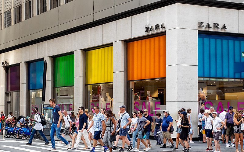 High Street Brand Zara Invests in Technology To Improve Customer Experience  – FashNerd