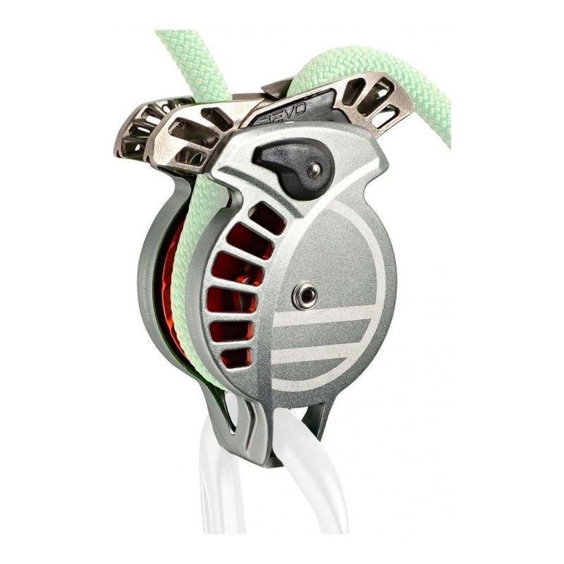 8 Best Belay Devices For 2023