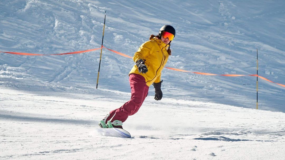 10 Best Women’s Snowboards For All Types Of Riding In 2023