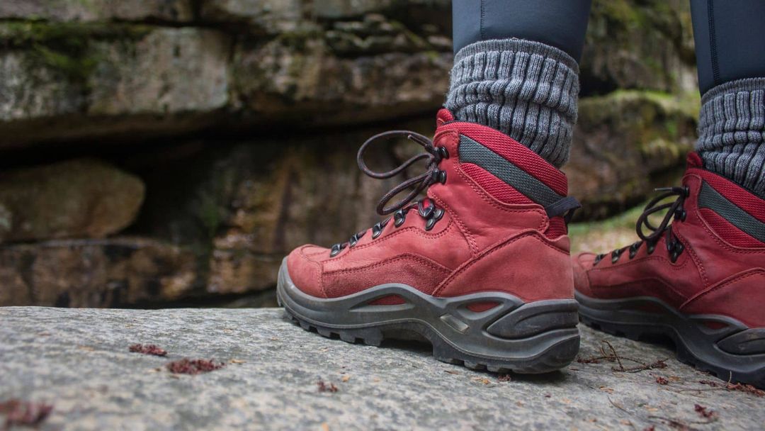 7 Best Sock Liners For Hiking Top Picks To Keep Your Feet Comfy & Dry