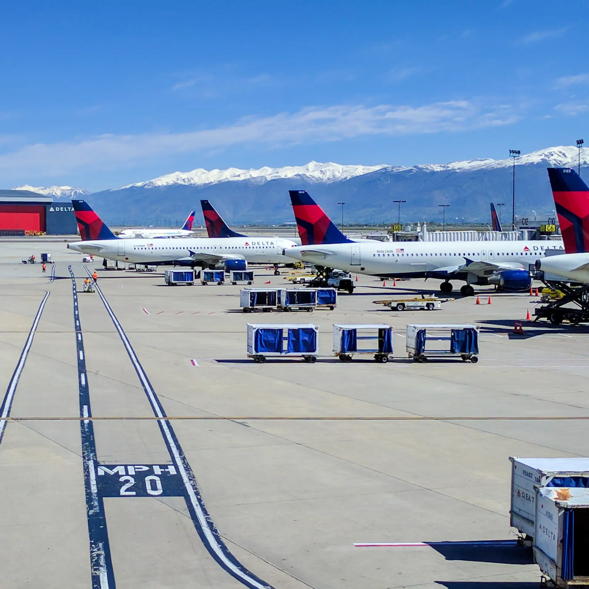 Delta Air Lines Rolls Out Emergency Savings Plan, Financial Counseling ...
