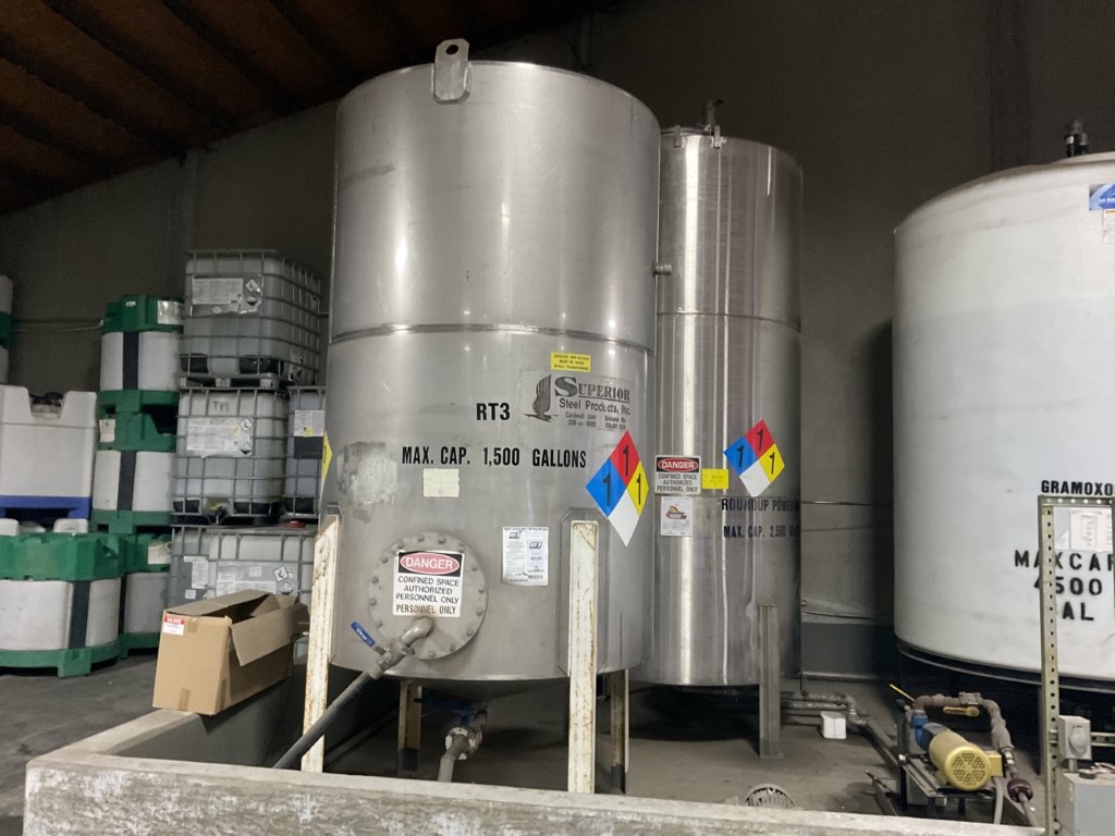 A pressure vessel heat exchanger