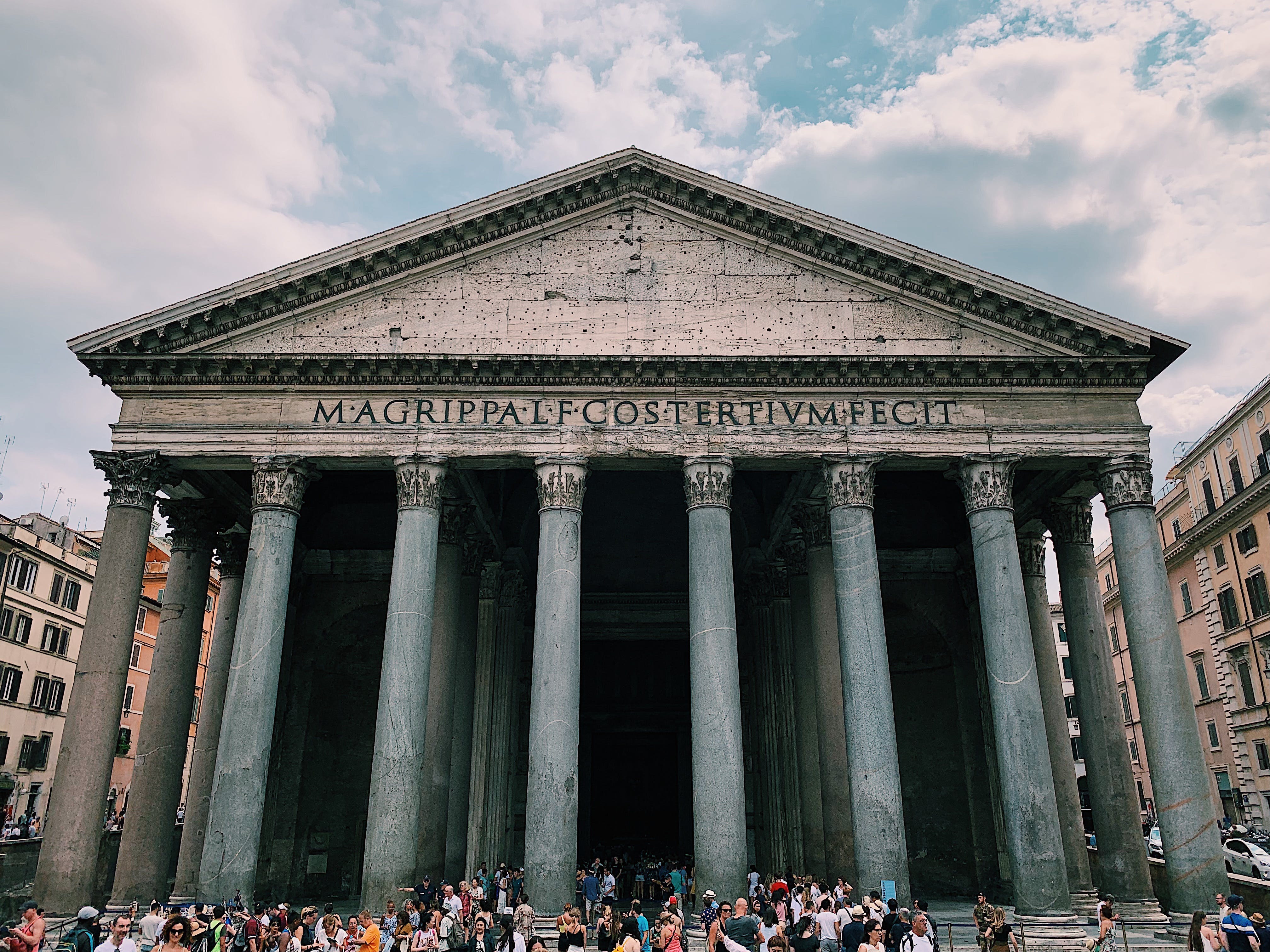 Waarom denken mannen zo vaak aan het Romeinse rijk?
