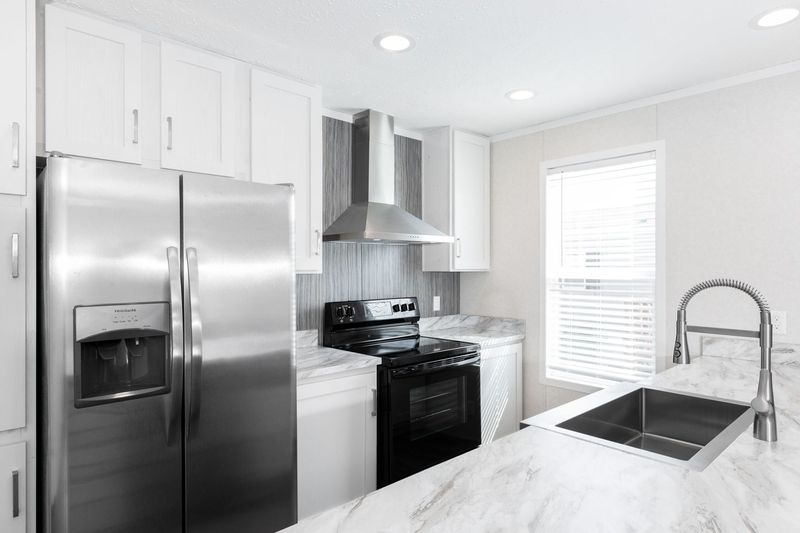 Leslie Estates Manufactured Home Community in Lansing, MI