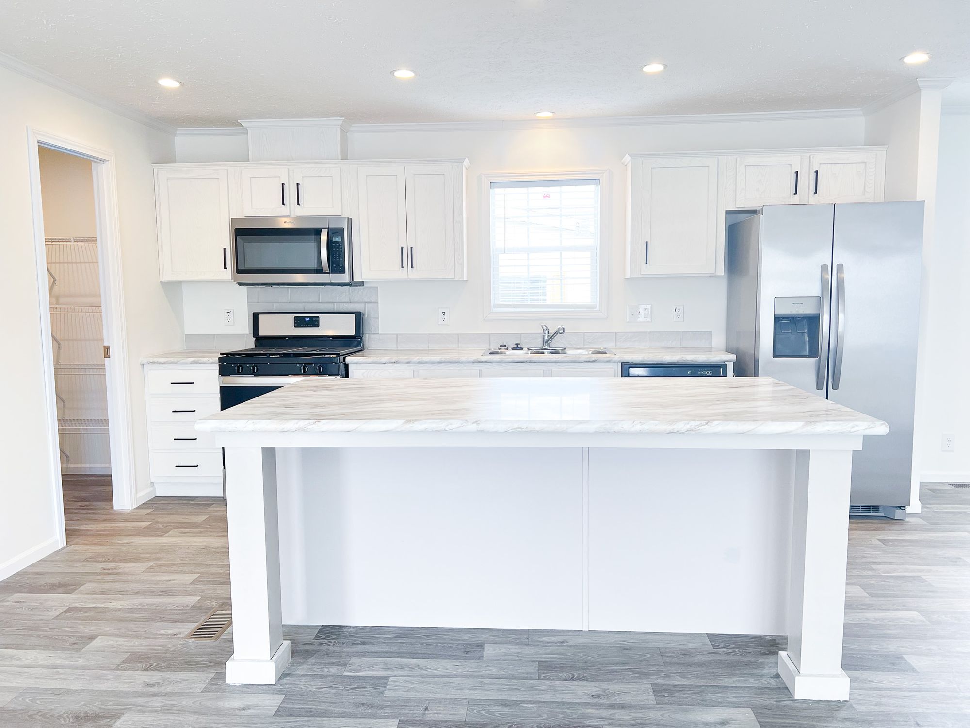 Leslie Estates Manufactured Home Community in Lansing, MI