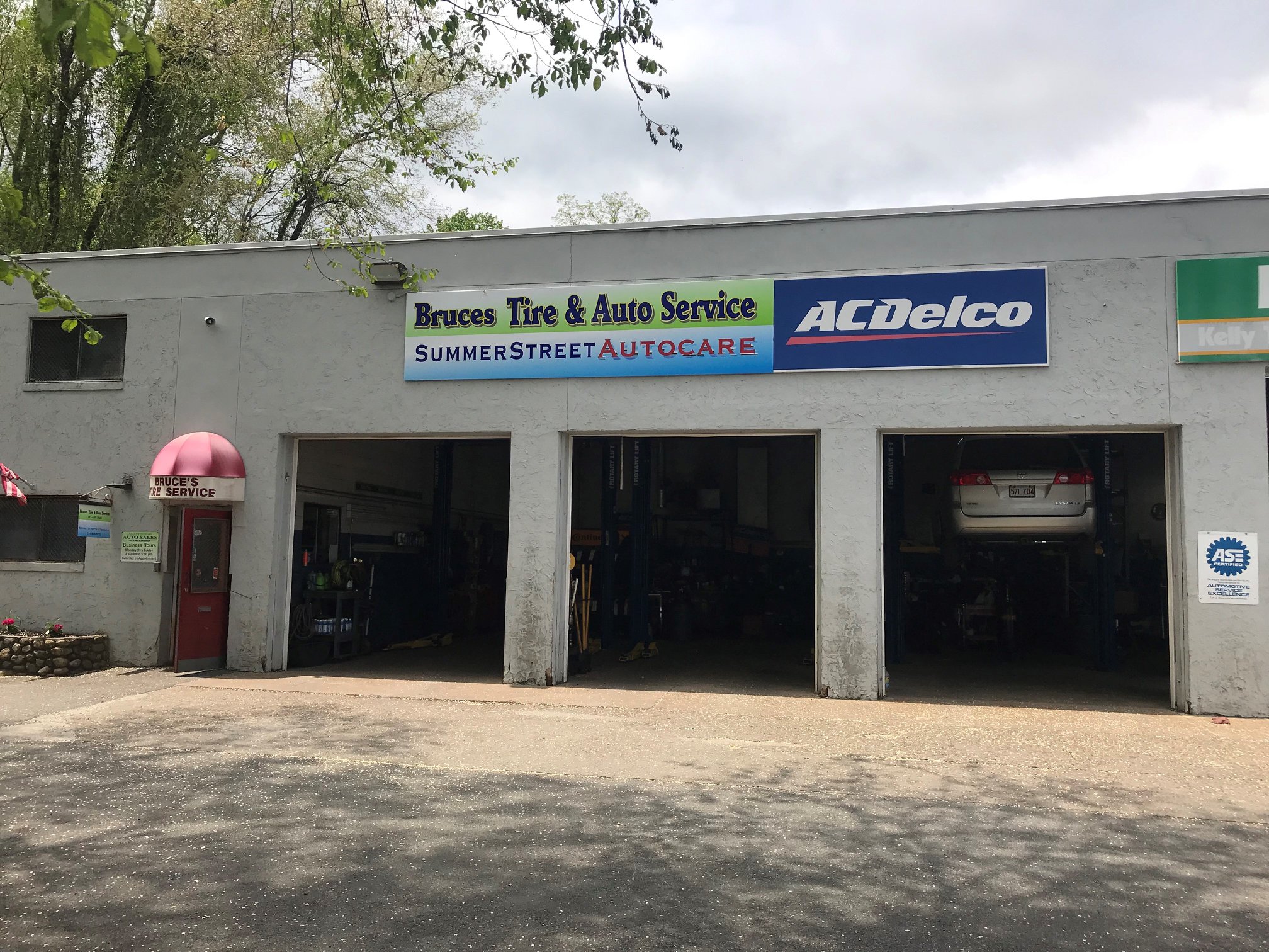 Summer street autocare computer diagnostics in arlington ma