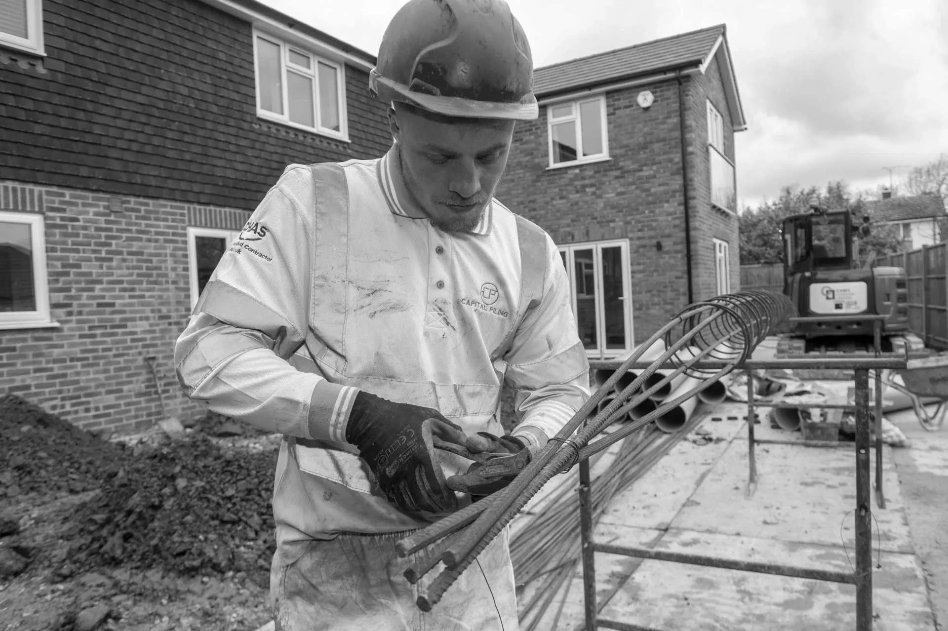 How To Find The Right Piling And Foundation Contractor For Your Home