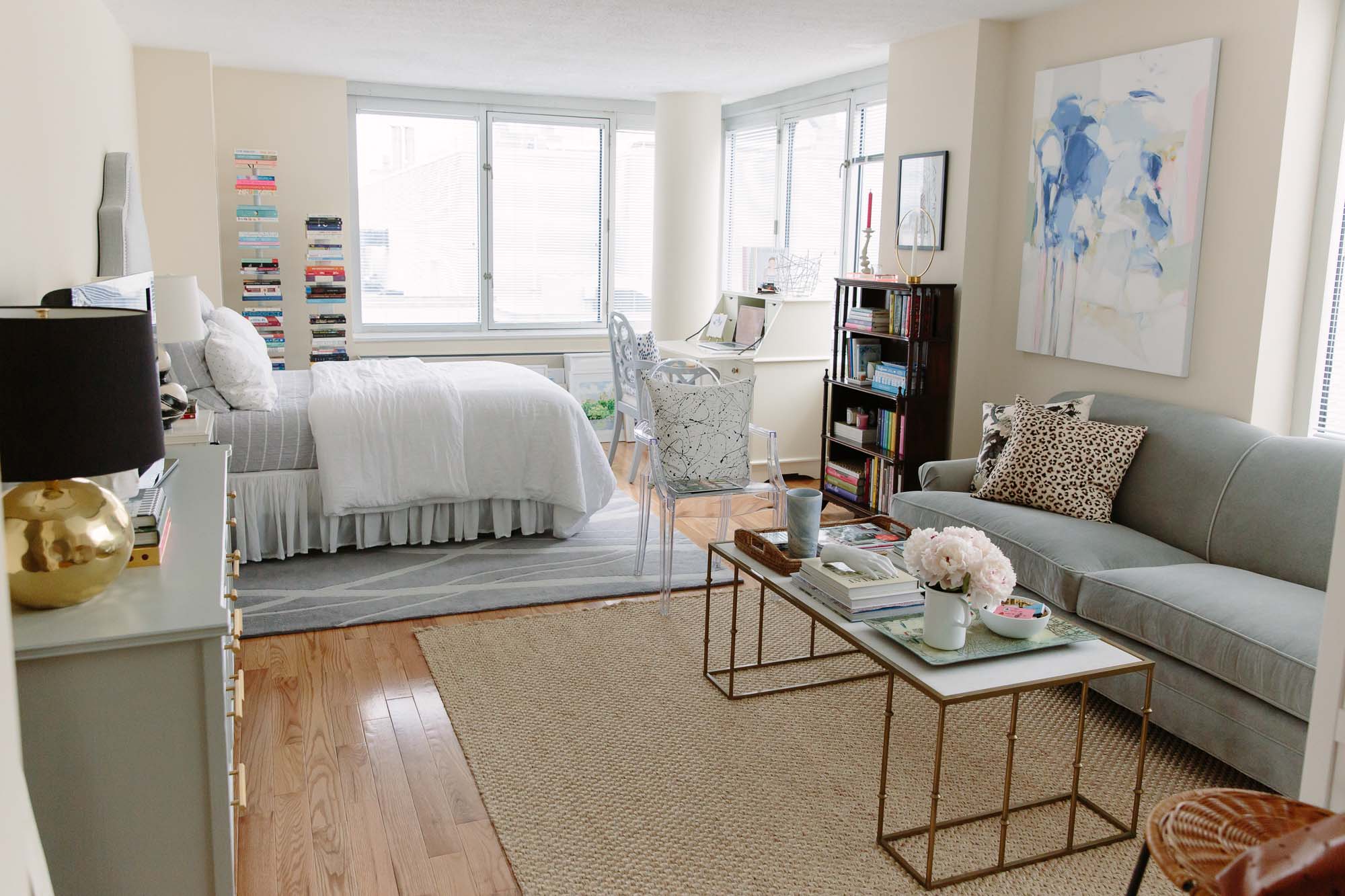 Simple Tips for a Cozy Studio Apartment | National Assemblers