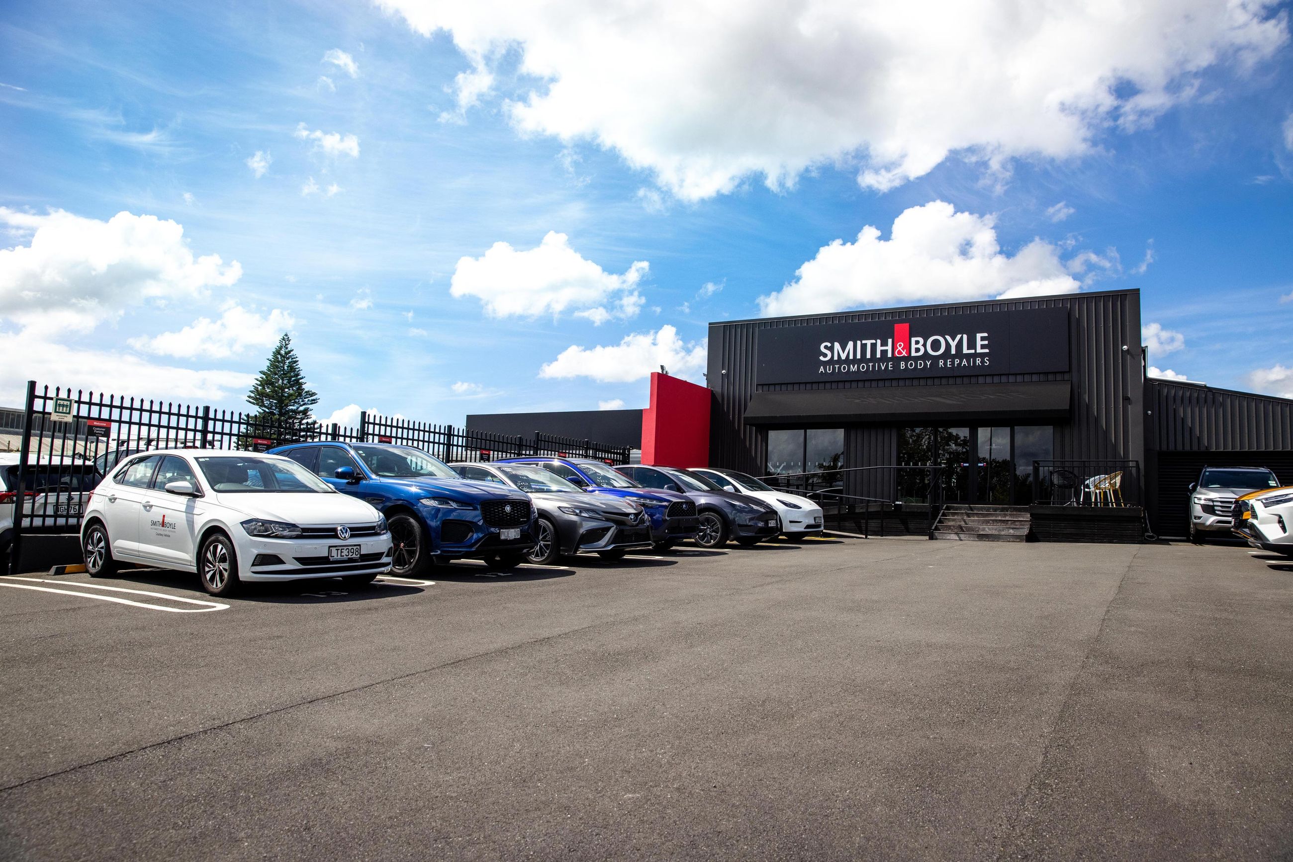 Smith & Boyle Panel beaters and Car Repair Tauranga