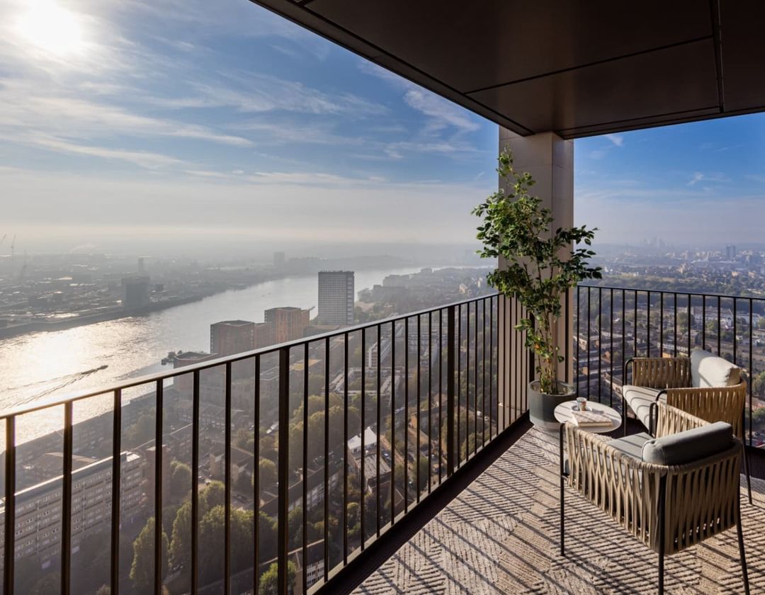 Balcony Views | One Thames Quay