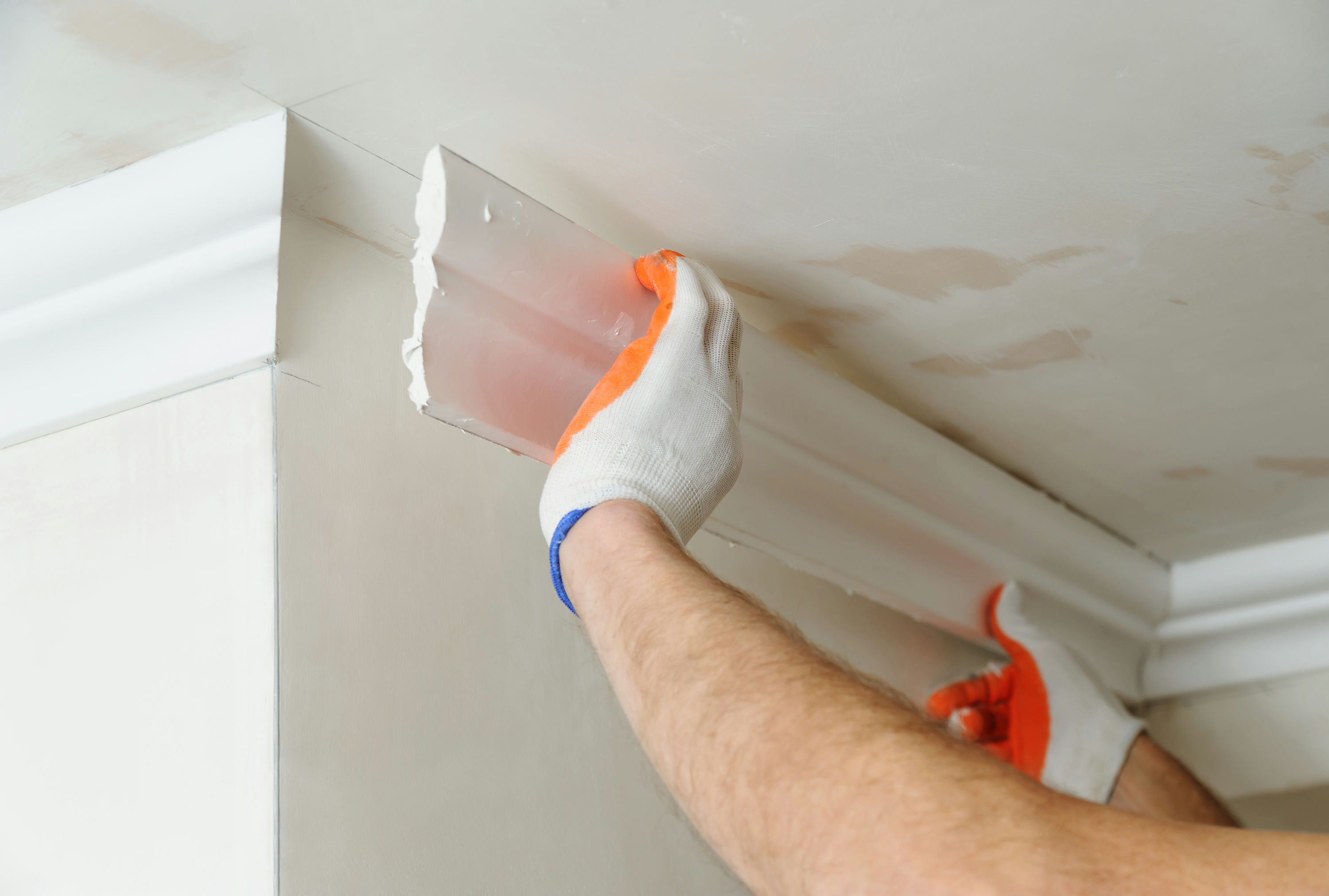 Cost to Install Crown Molding Contractor's Guide [2024]