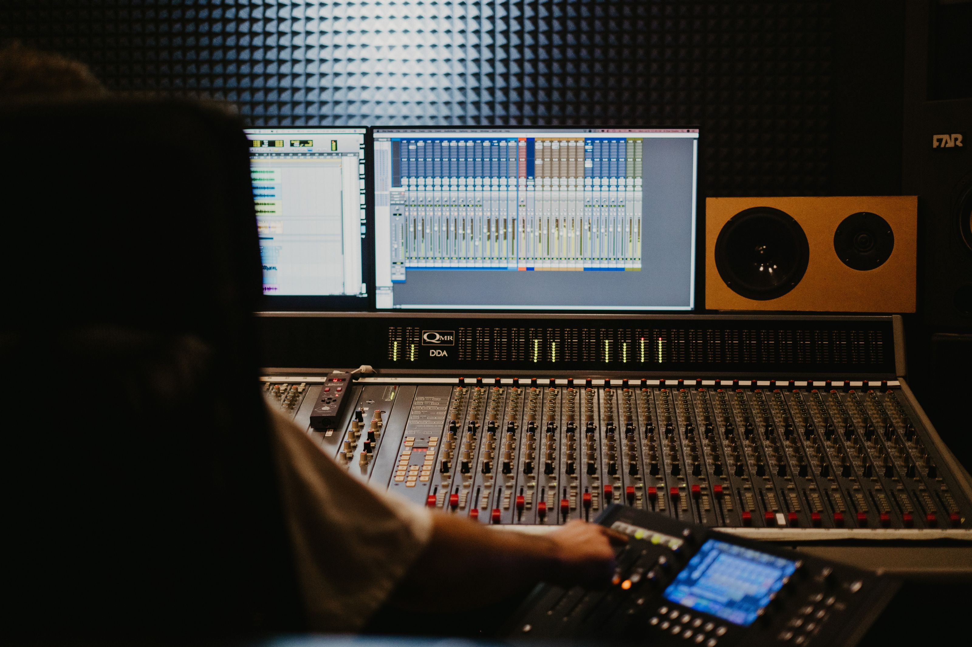 Звукозаписно студио - VeneraMusic Studio