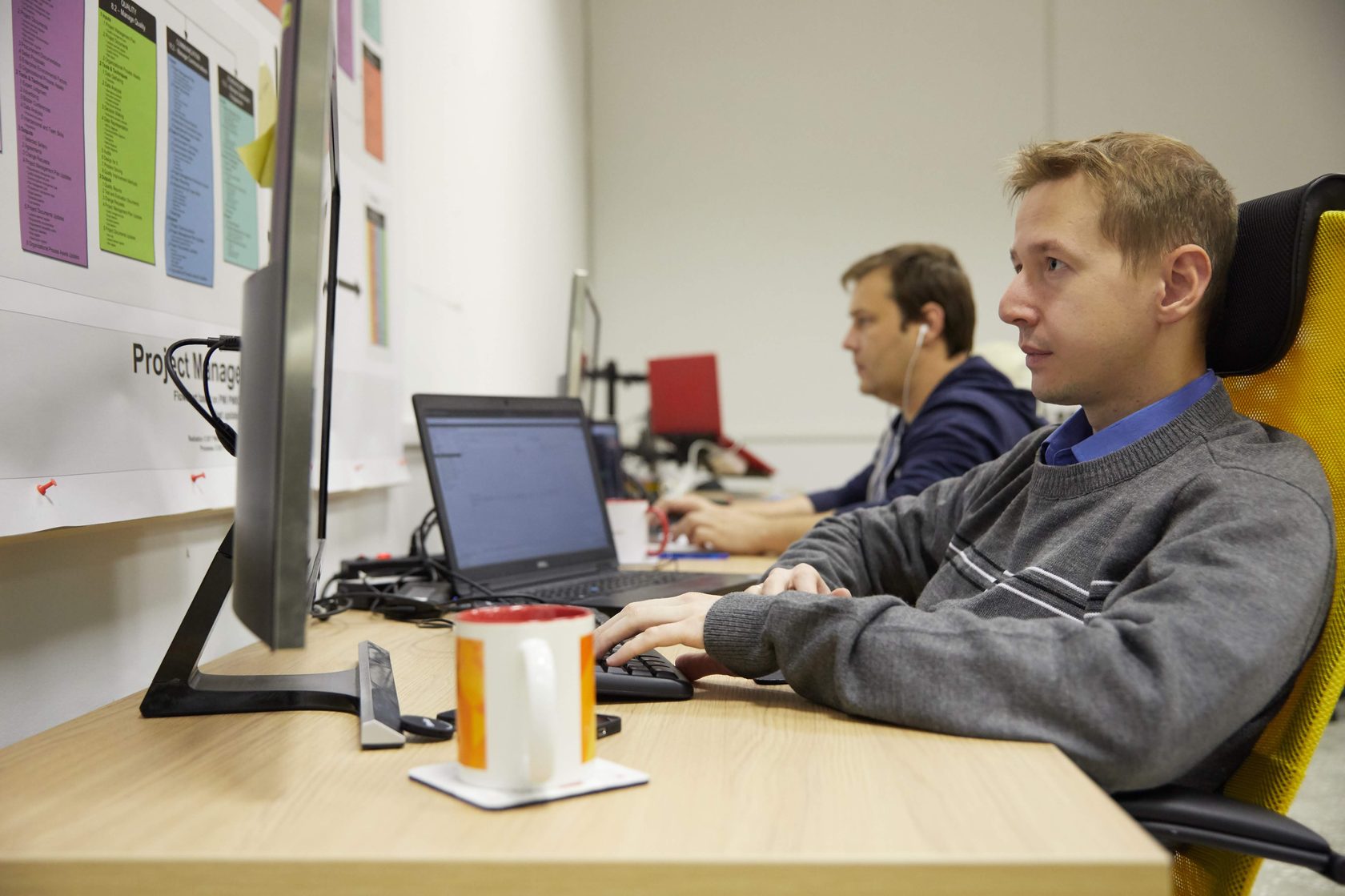 Между клиентом и командой: как проджект-менеджер берет огонь на себя и ...