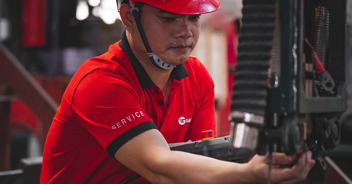 Keep Lone Workers Safe at Work spacebands