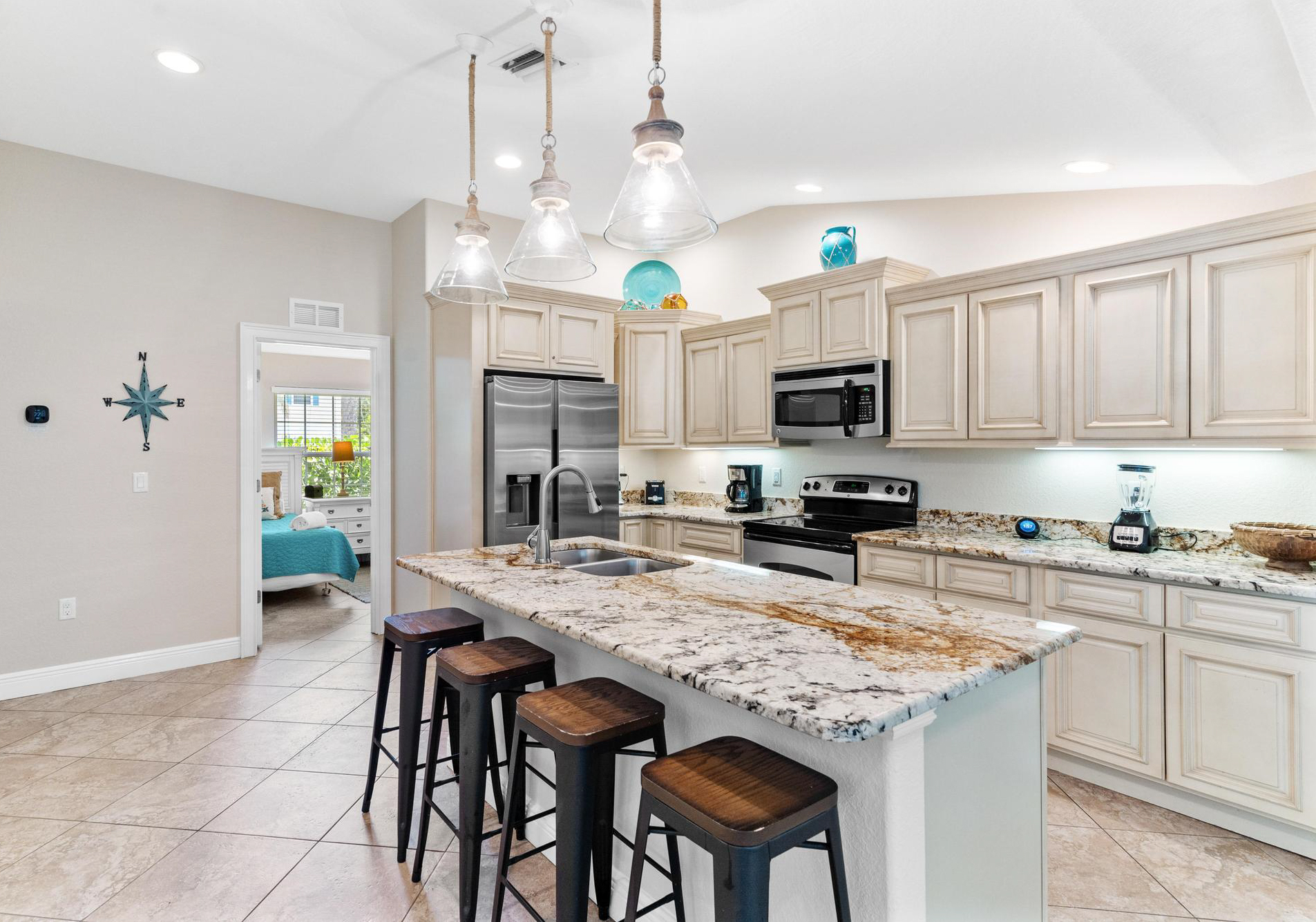 Airbnb in Anna Maria Island, Florida - Isle Visuals | Real Estate