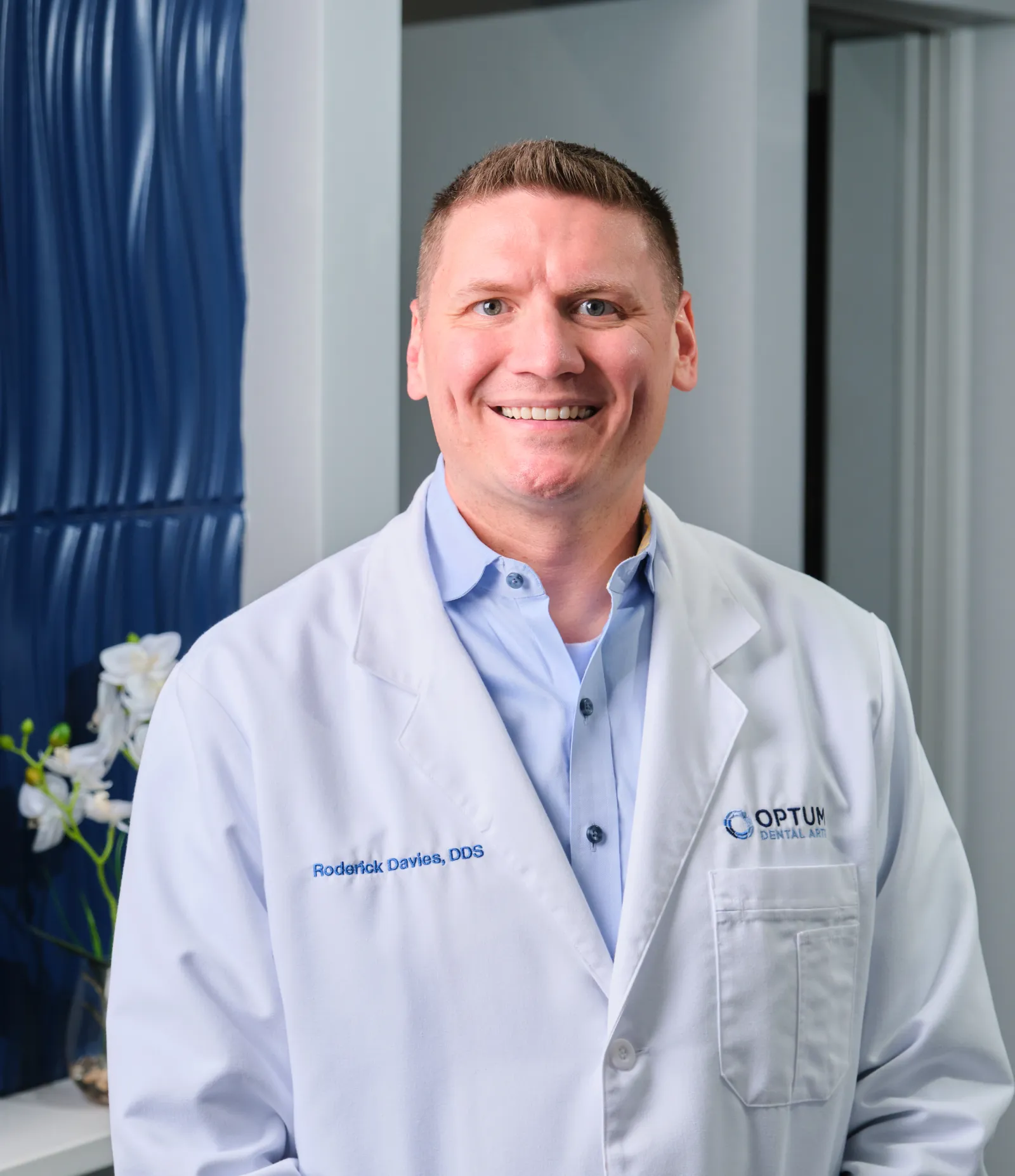 Meet Dr. Roderick Davies Dentist in Tampa, FL