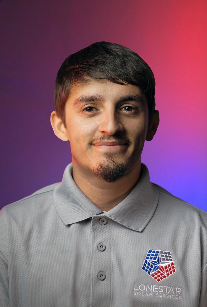 Victor Gonzalez is a Field Operations Manager at Lone Star Solar Services