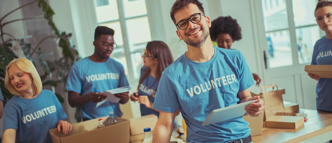 Your Guide for Meaningful Employee Gifts in 2024