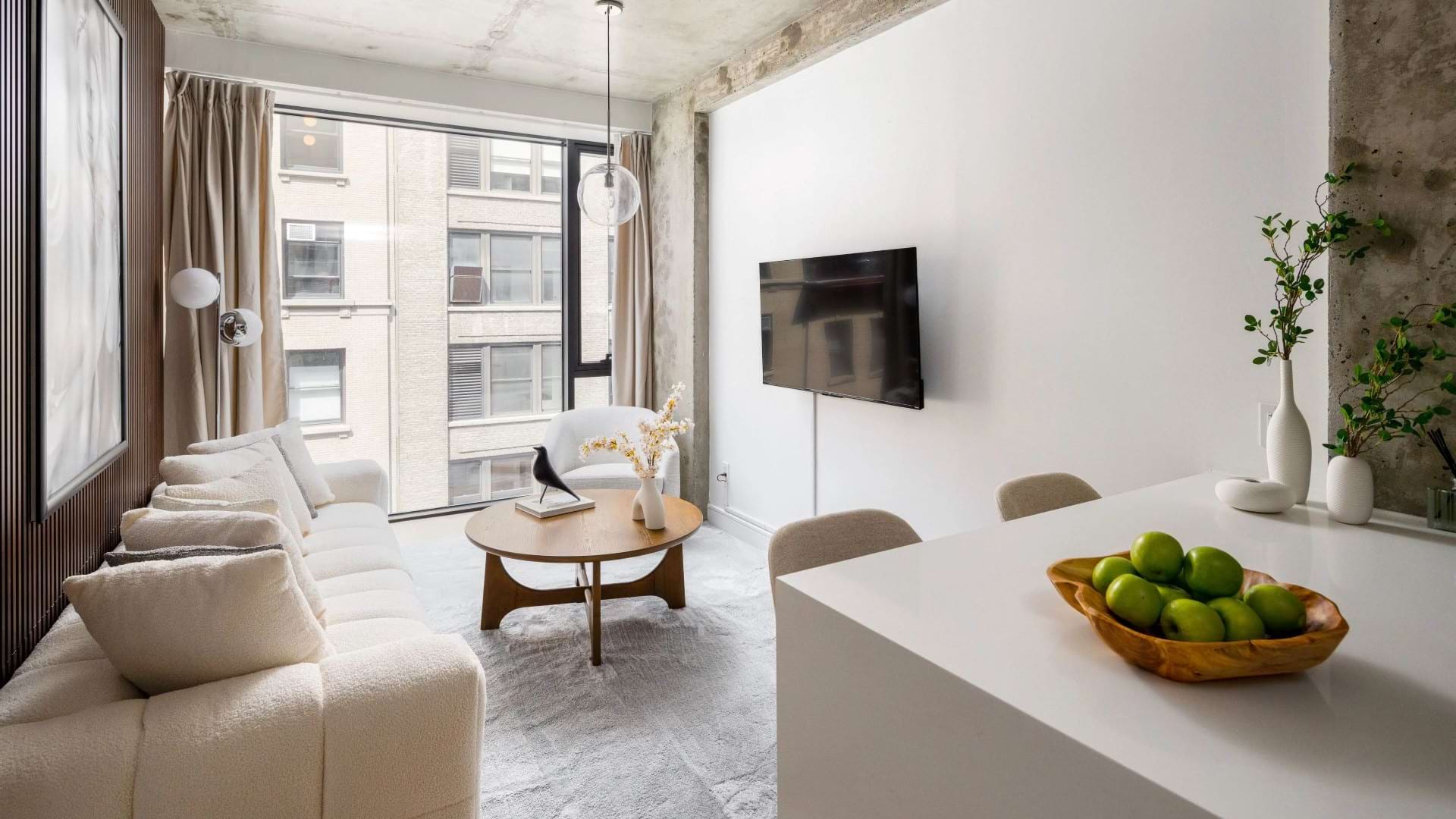 Stylish 2Bedroom Penthouse in Chelsea Fully Furnished Apartment