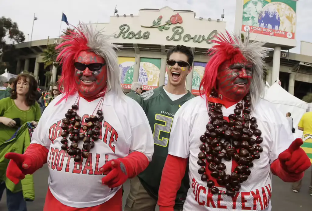 How Do You Qualify for a Bowl Game?