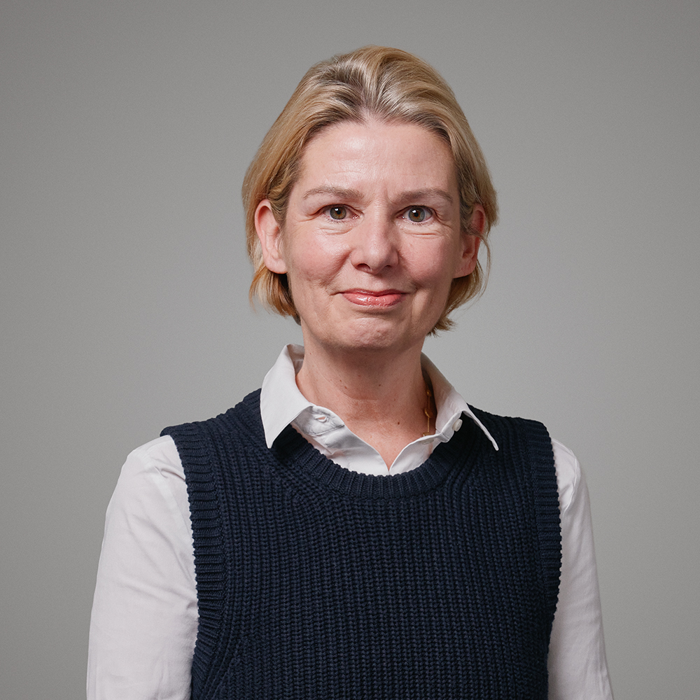 Global Deals Below Sarah Jenkins What In other words for Enterprise IT
