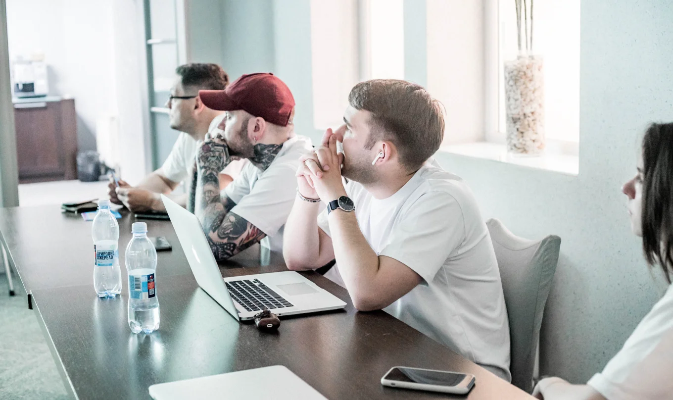 Shopify Headless Ecommerce Development Agency In London Fourmeta Uk