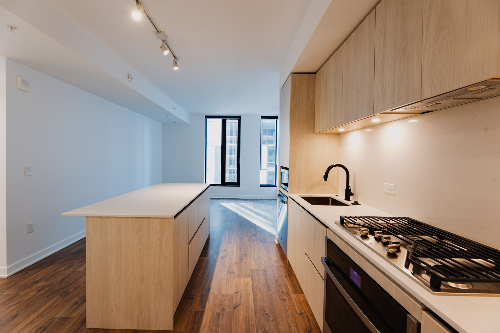 1 Bedroom + Den Best Apartments in DC