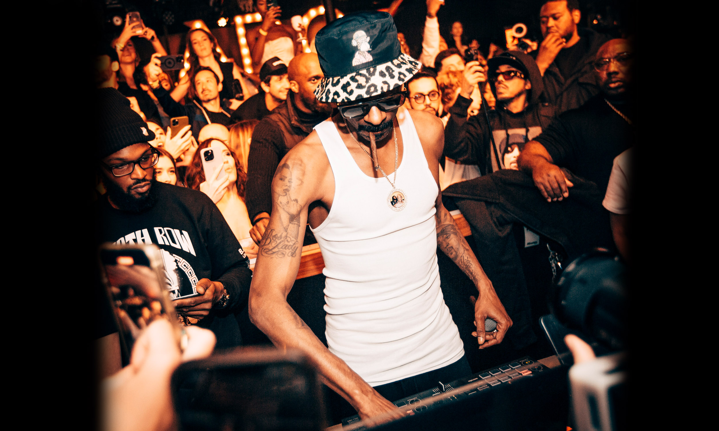 Hire DJ Snoopadelic (Snoop Dogg) for Private & Corporate Events | Jay ...