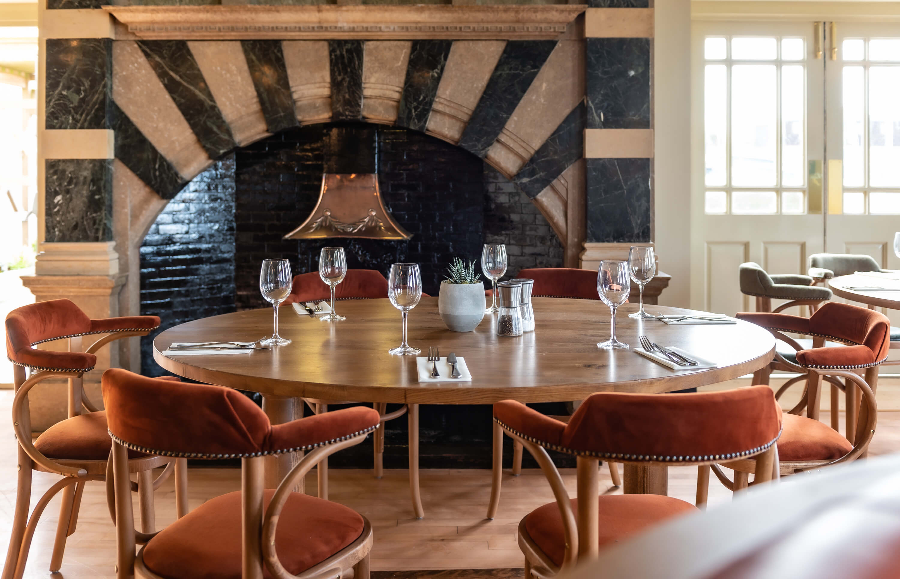 The Red Lion | Traditional English Pub with Rooms in Histon