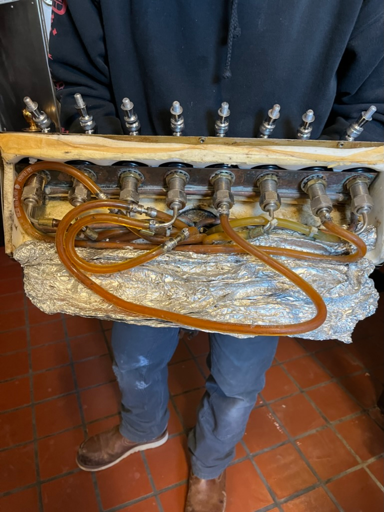 How You Can Tell if You're Drinking from a Dirty Beer Line