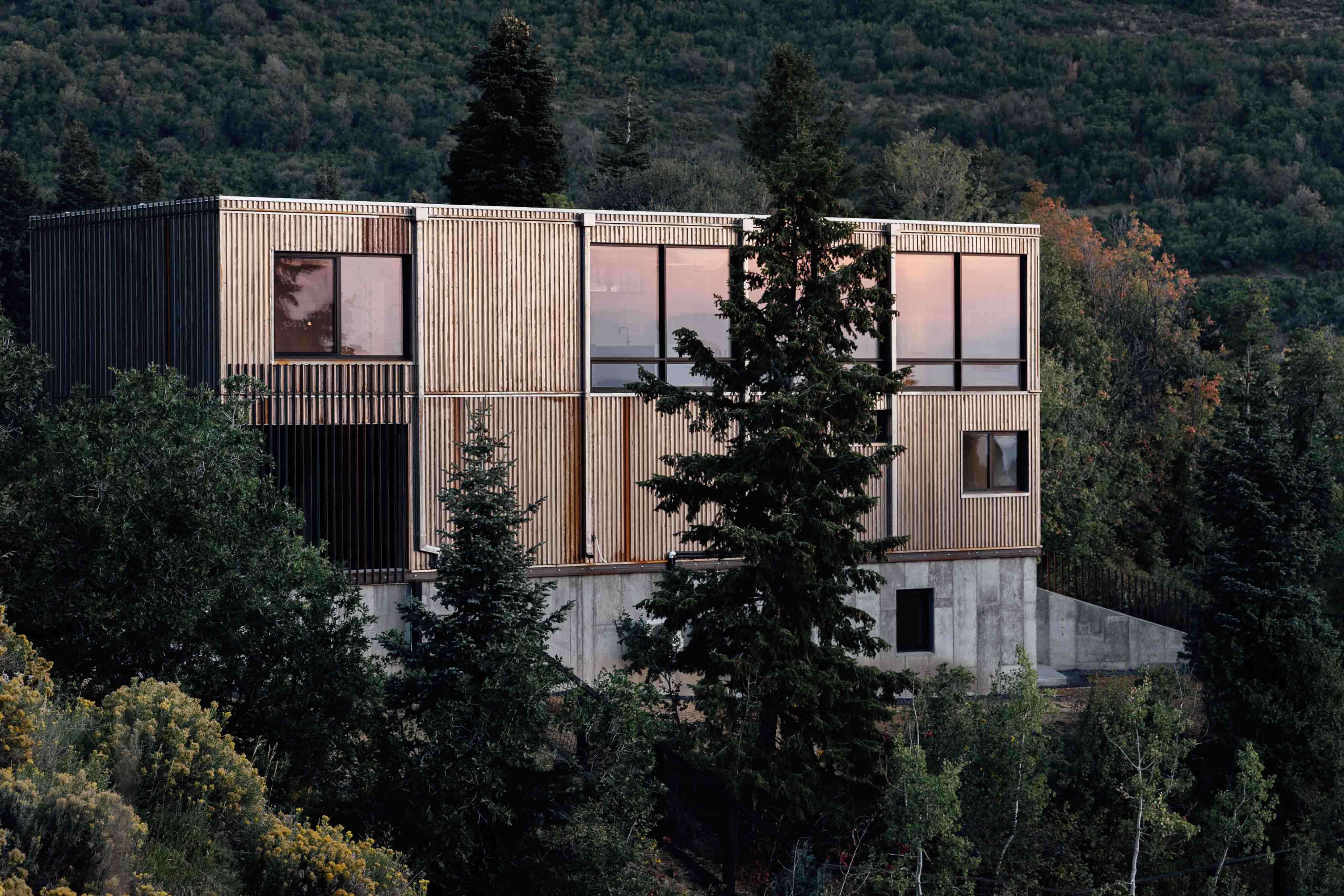 Categories | Windows | Glo Fenestration