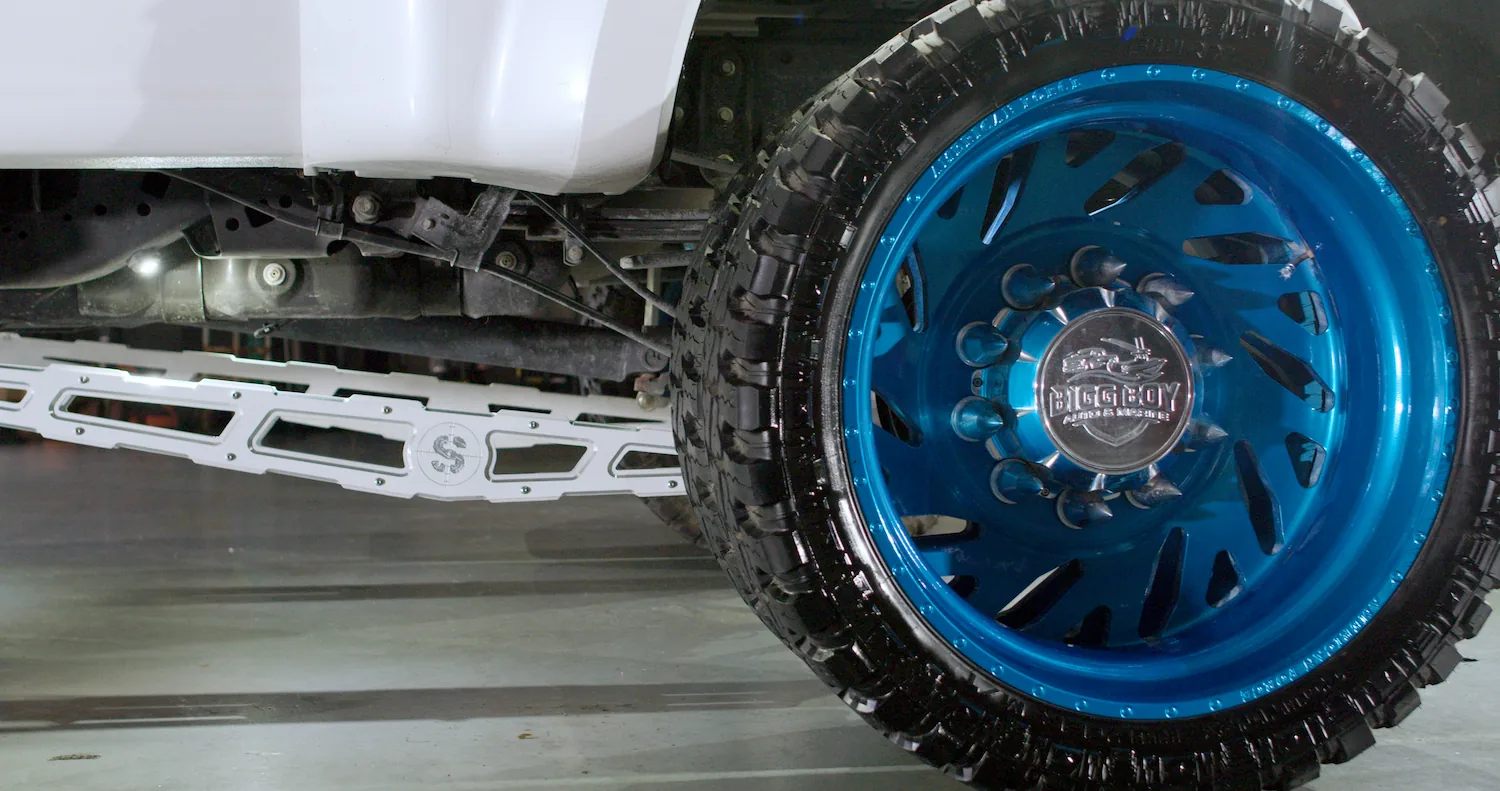 Bigg boy logo on a wheel