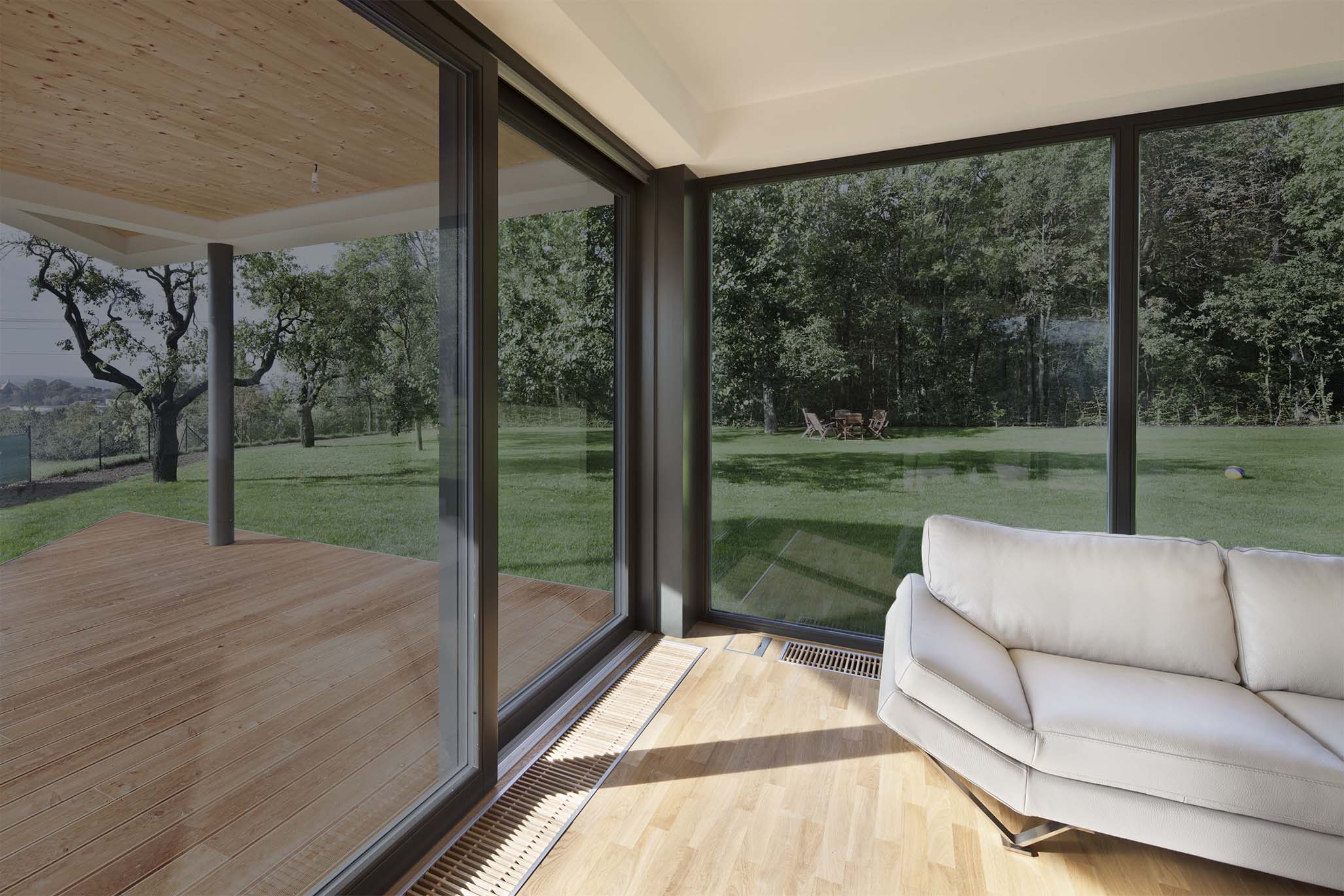 Folije Fenestra Izaberi. Zalijepi. Zaštiti.