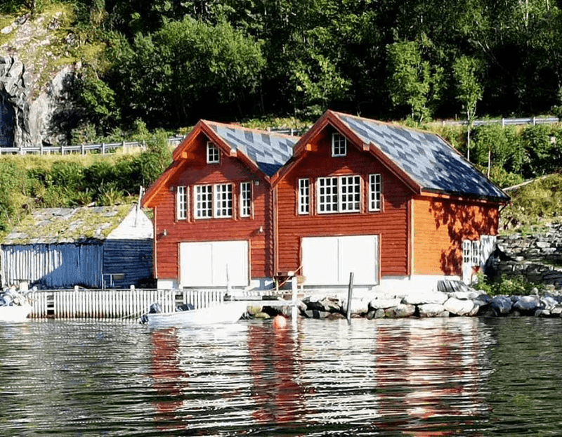rosendal-hyttetun-overnatting-og-opplevelser-i-rosendal