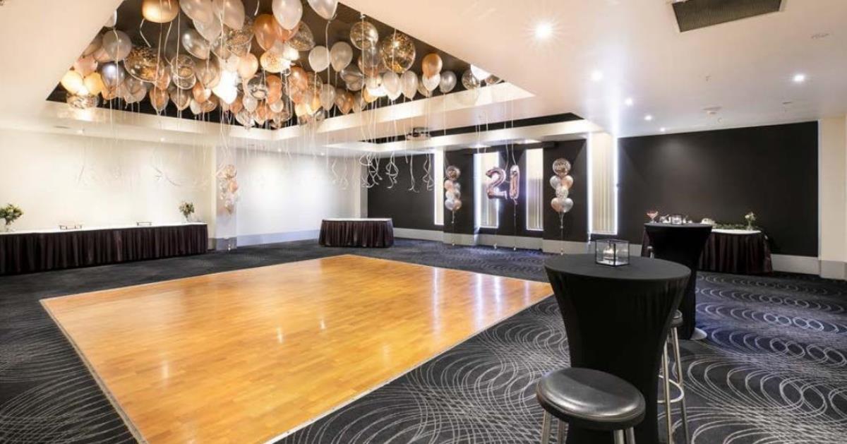 Fountain Gate Hotel Bare Venue