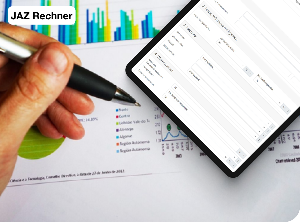 Hand hält Kugelschreiber über eine Infografik mit Diagrammen und Ipad mit Jahresarbeitszahlrechner
