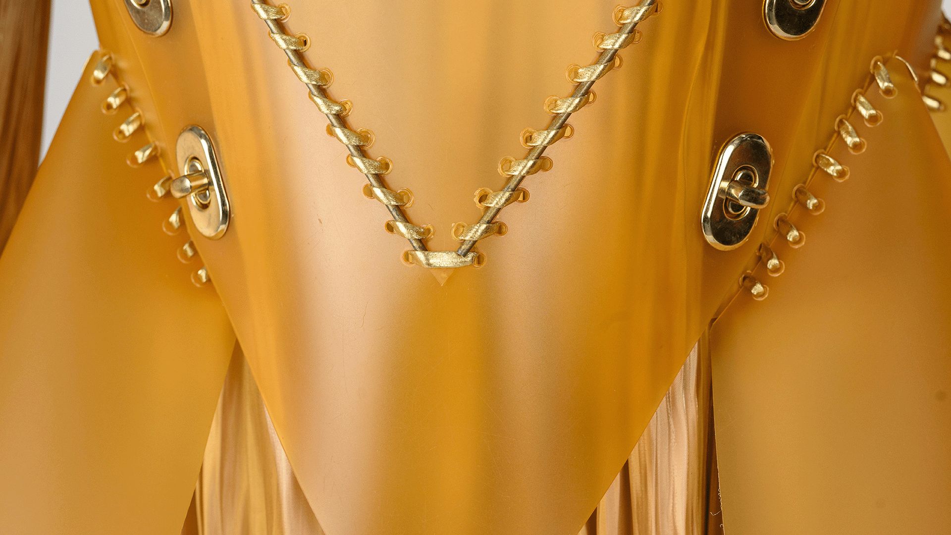 Seraph, Sasha Wisniowski, Australia