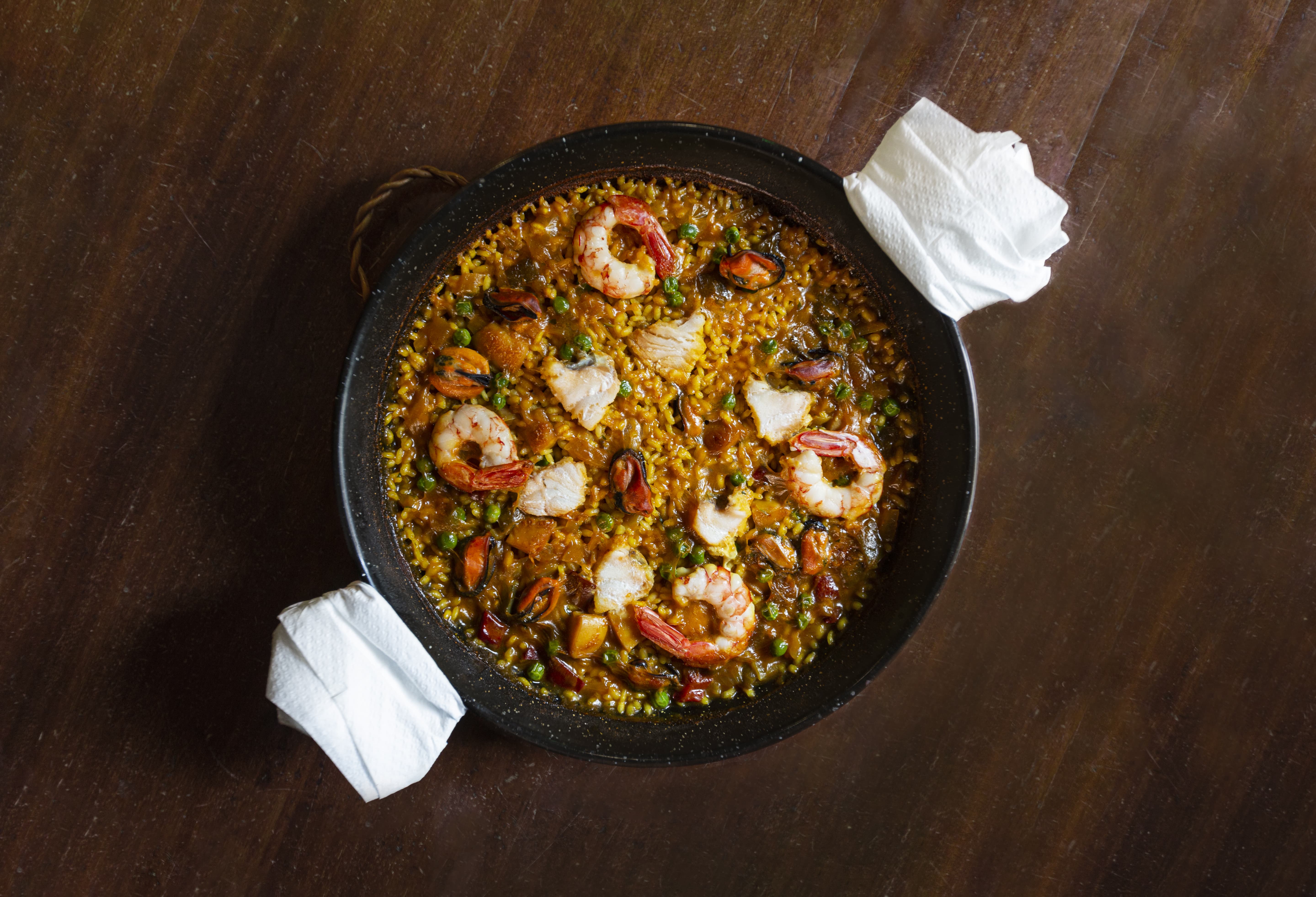 Un secreto guardado en Eixample La mejor Paella de Barcelona Bodega Joan