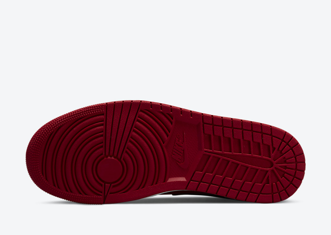 nike jordan 1 mid reverse bred