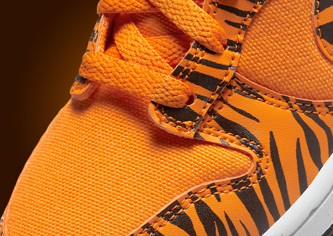 tiger stripe nike shoes