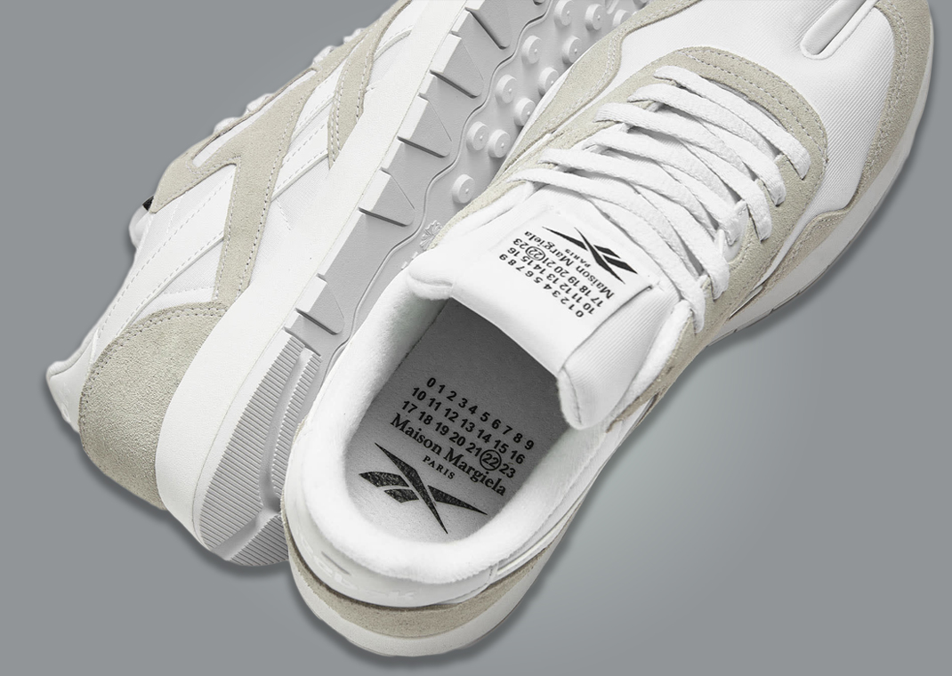 maison margiela x reebok classic leather tabi bianchetto