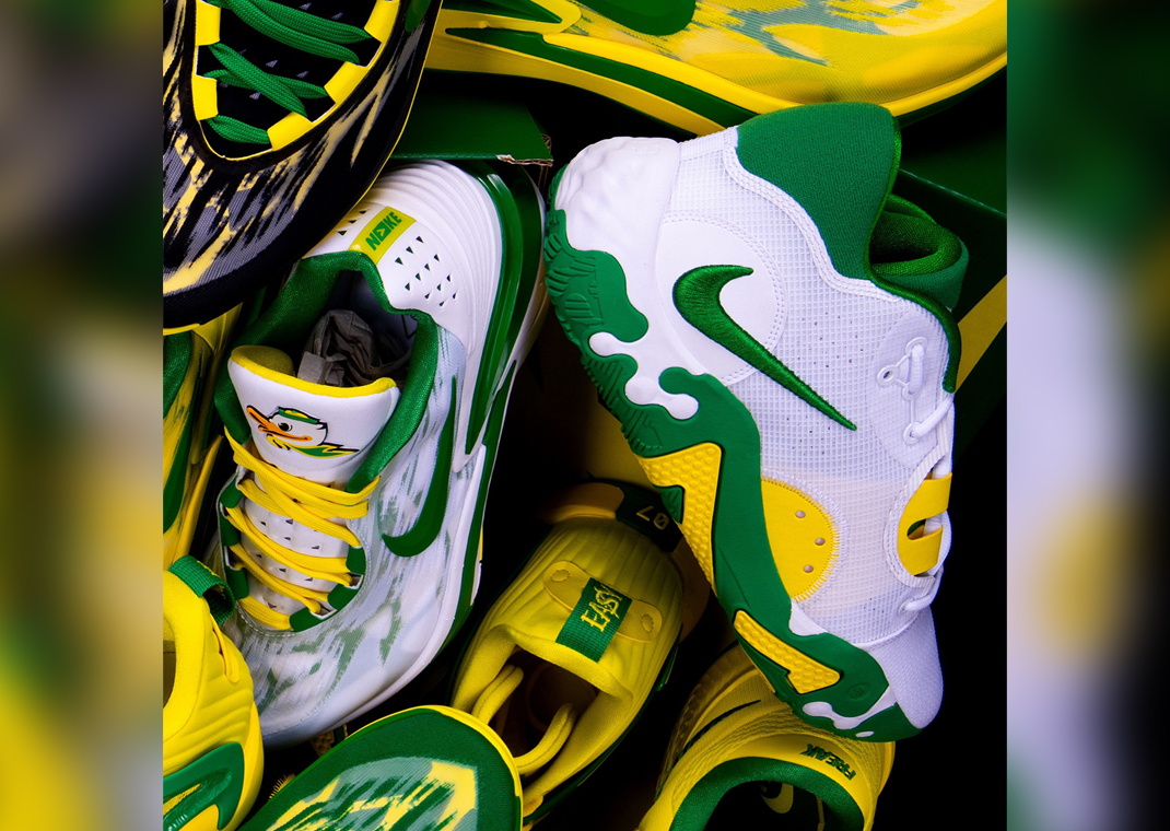 university of oregon basketball shoes