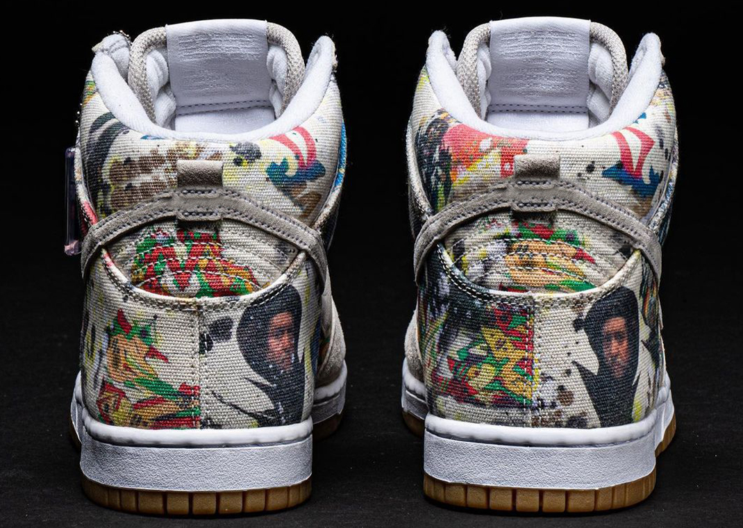 supreme dunks release time