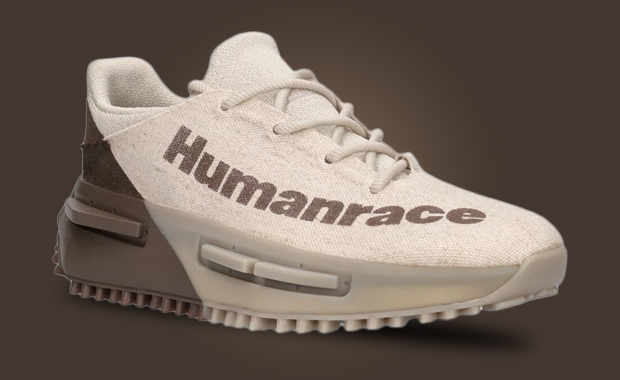 pharrell williams triple black nmd