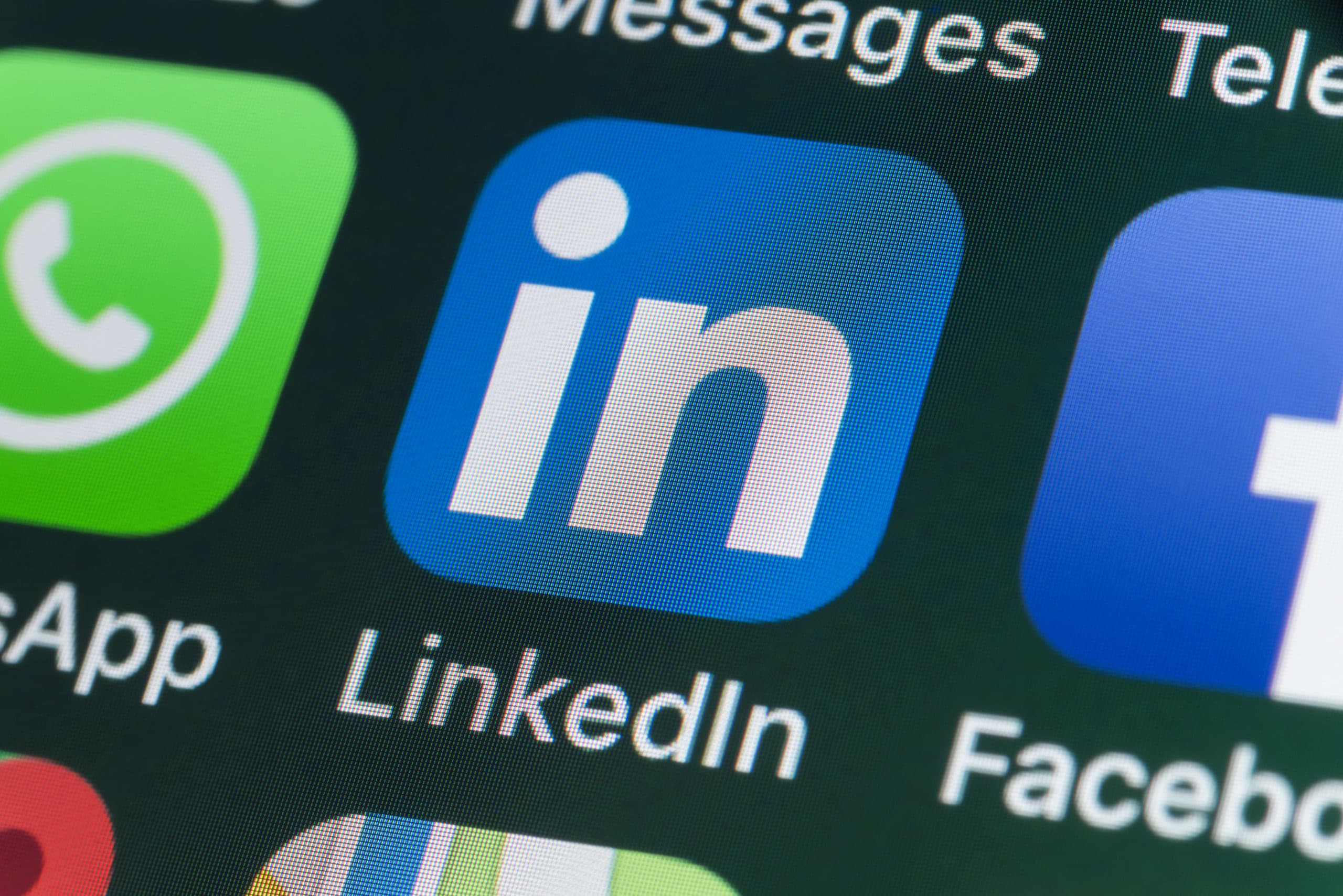 LinkedIn Advertising: Everything You Need to Know | Kubbco