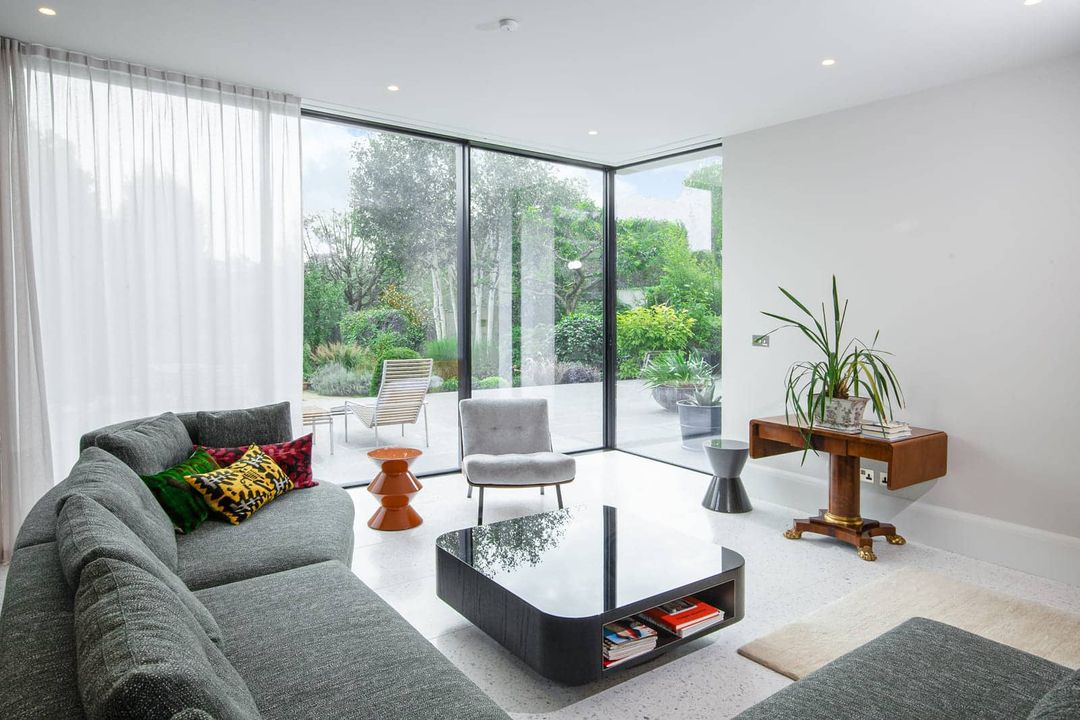 Makeover of Traditional Wimbledon Home to Today's Luxury Living - Luxury Residence Makeover Roi Estimation
