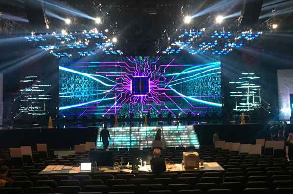 How A Stage Design Legend Creates Sets - LeRoy Bennett
