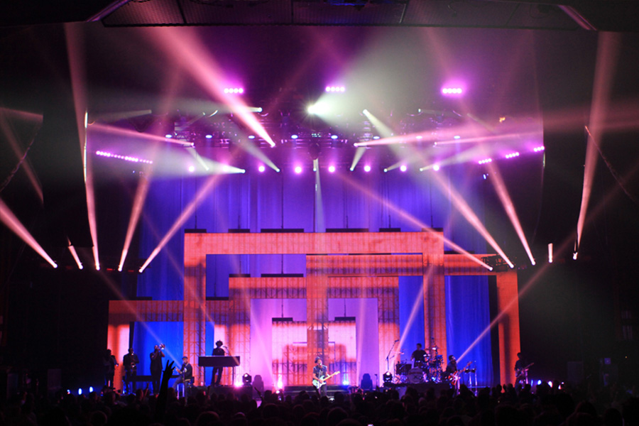 Bruno Mars Hooligans in Wondaland 2011