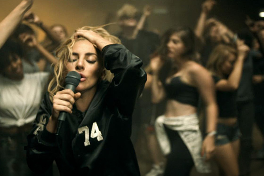 Lady Gaga Perfect Illusion 2016