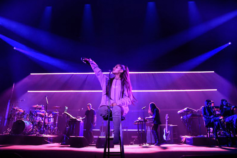 Ariana Grande Sweetner Sessions 2018